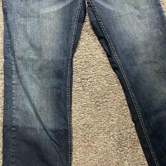 Men’s Levi Jeans - Picture 4 of 8